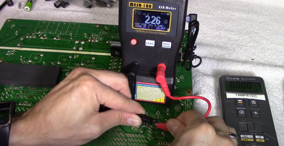 Testing a capacitor with ESR meter