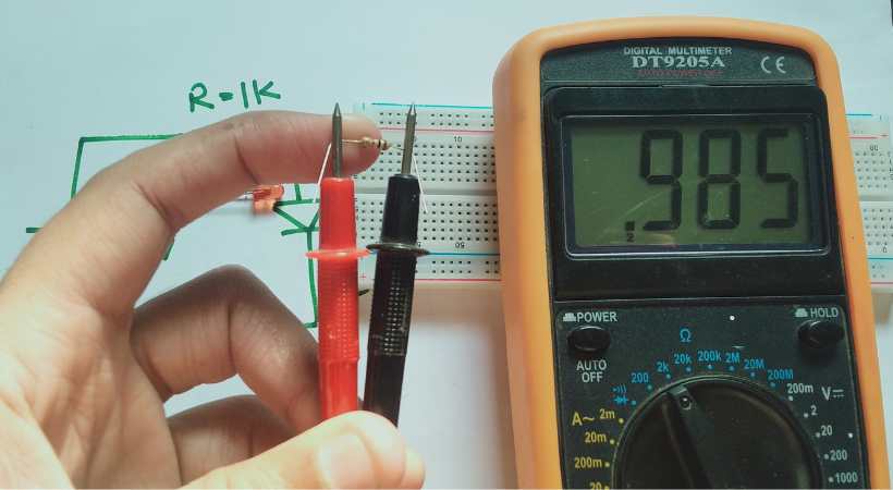 Components for circuit prototyping