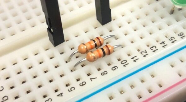 How to use resistors in a circuit properly (Beginners 2026)